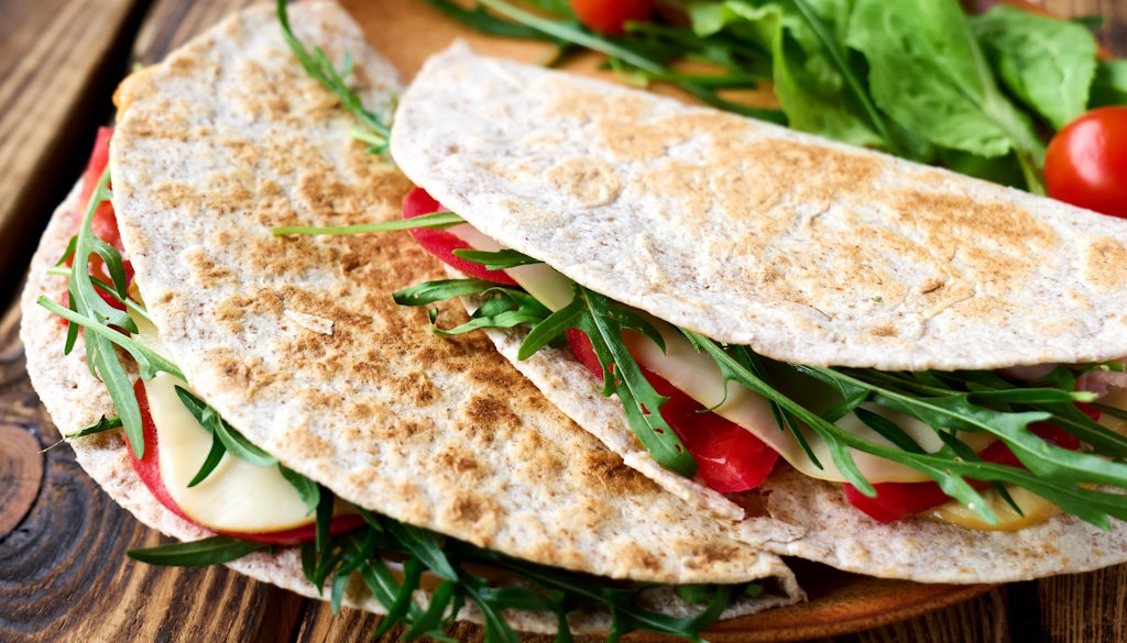 Piadina Romagnola mit Ruccola ohne Parmaschinken - vegetarische Variante nur mit Käse